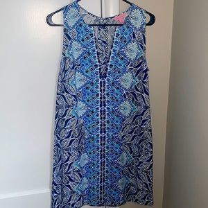 Lilly Pulitzer stretch shift dress w/ pockets
